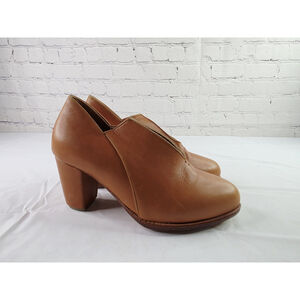 Elf Woman's Brown Ange Handmade Leather Heel Booties Boots Size 7